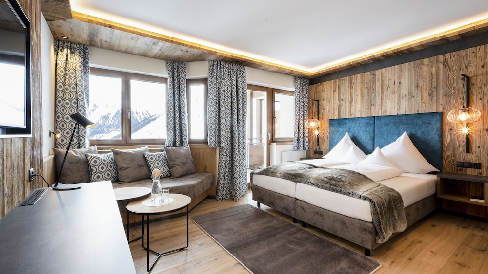 Almhof Hotel 13/48