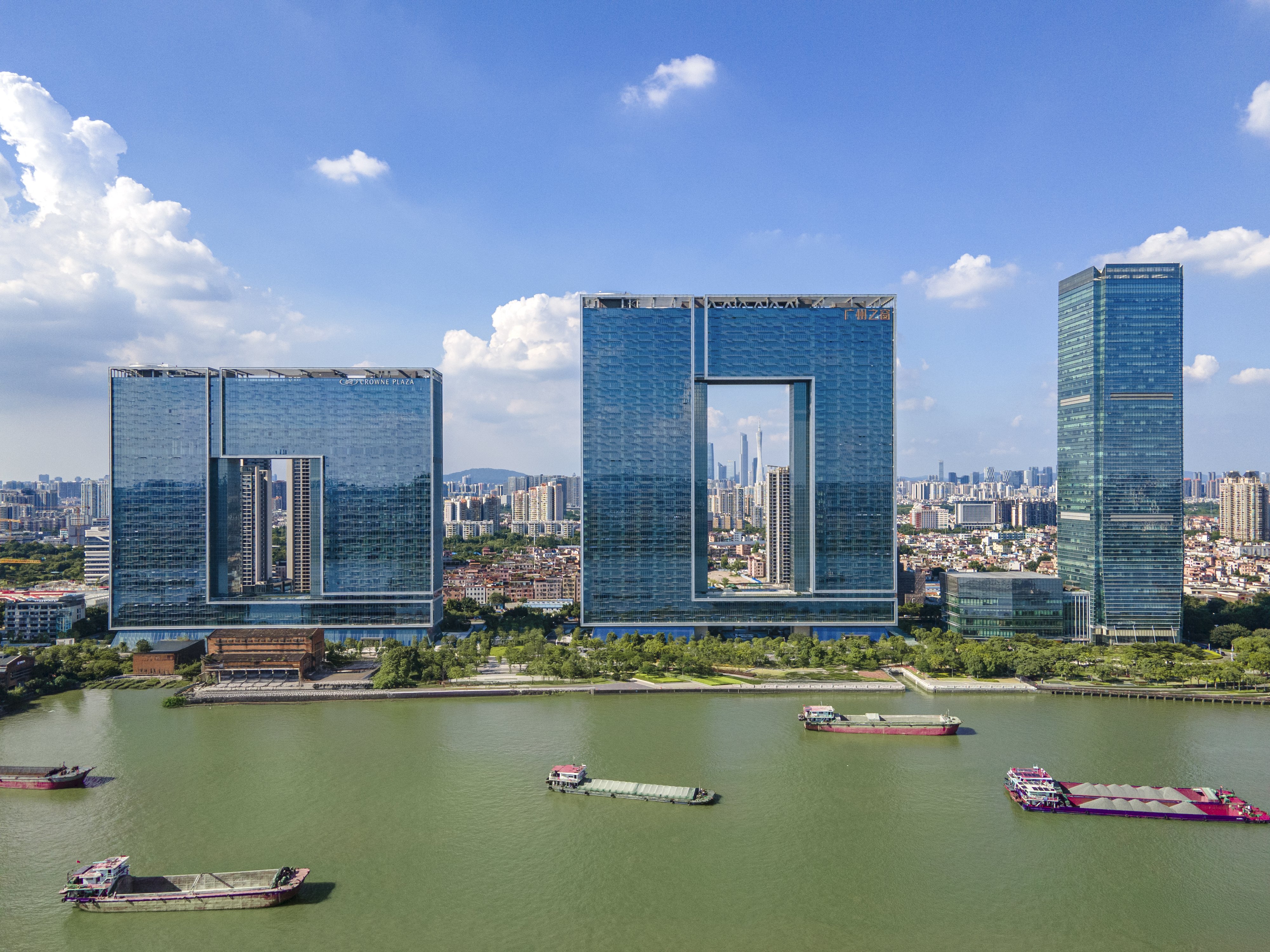 Crowne Plaza Guangzhou Window of Canton 49/50
