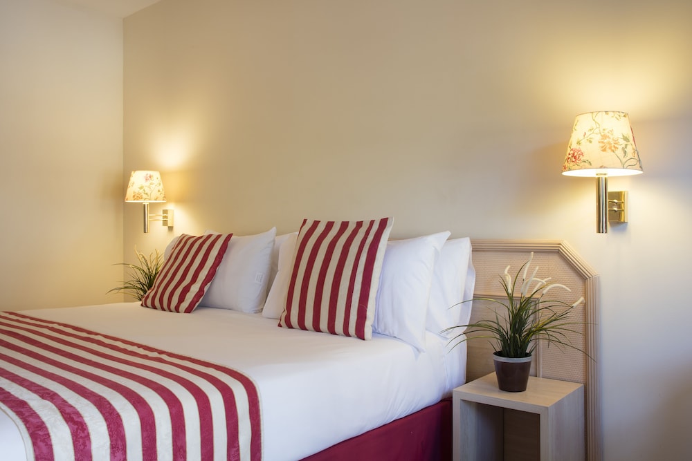 Luna Club Yoga & Spa Hotel 36/66