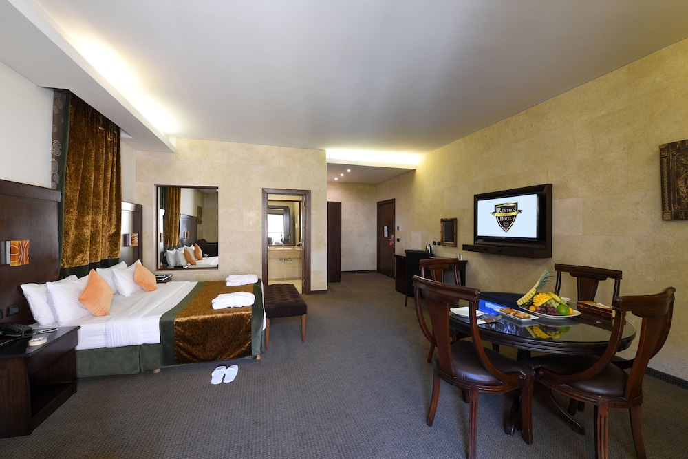 Reston Hotel, Jounieh 18/35