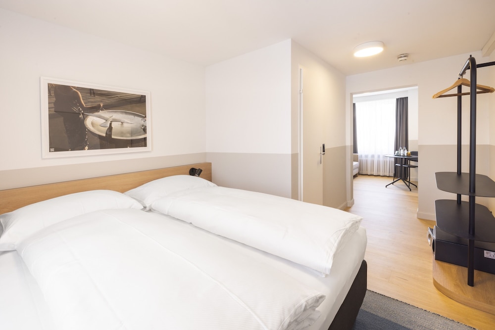 Fred Hotel Zurich Hauptbahnhof 12/50