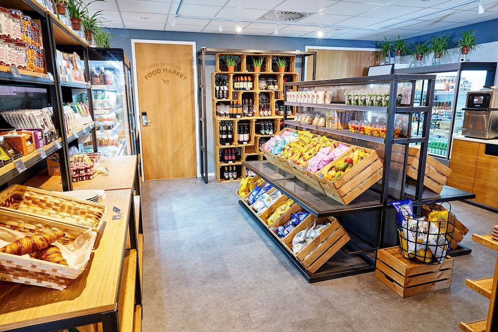 Amrath Apart-Hotel Schiphol Badhoevedorp 33/41