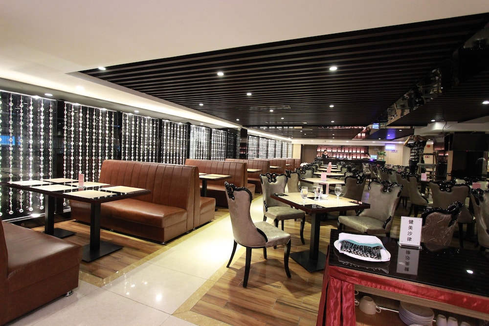 GUANGZHOU BOYI HOTEL 35/50
