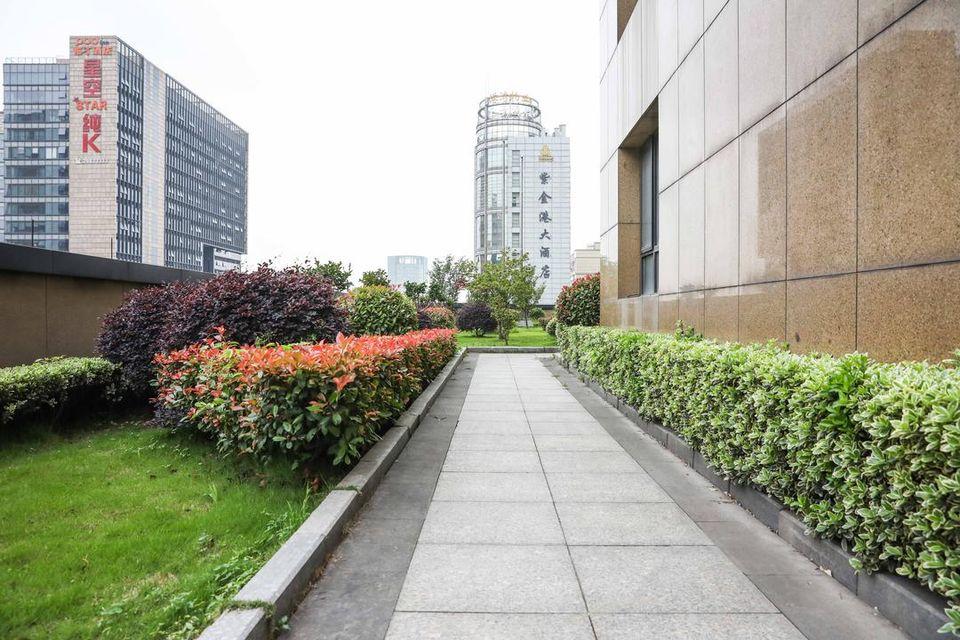 Zijingang International Hotel 53/56
