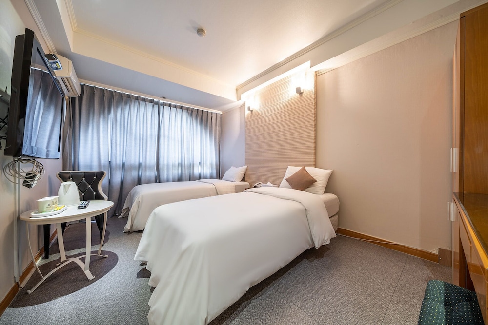 Seowon Tourist Hotel 10/20