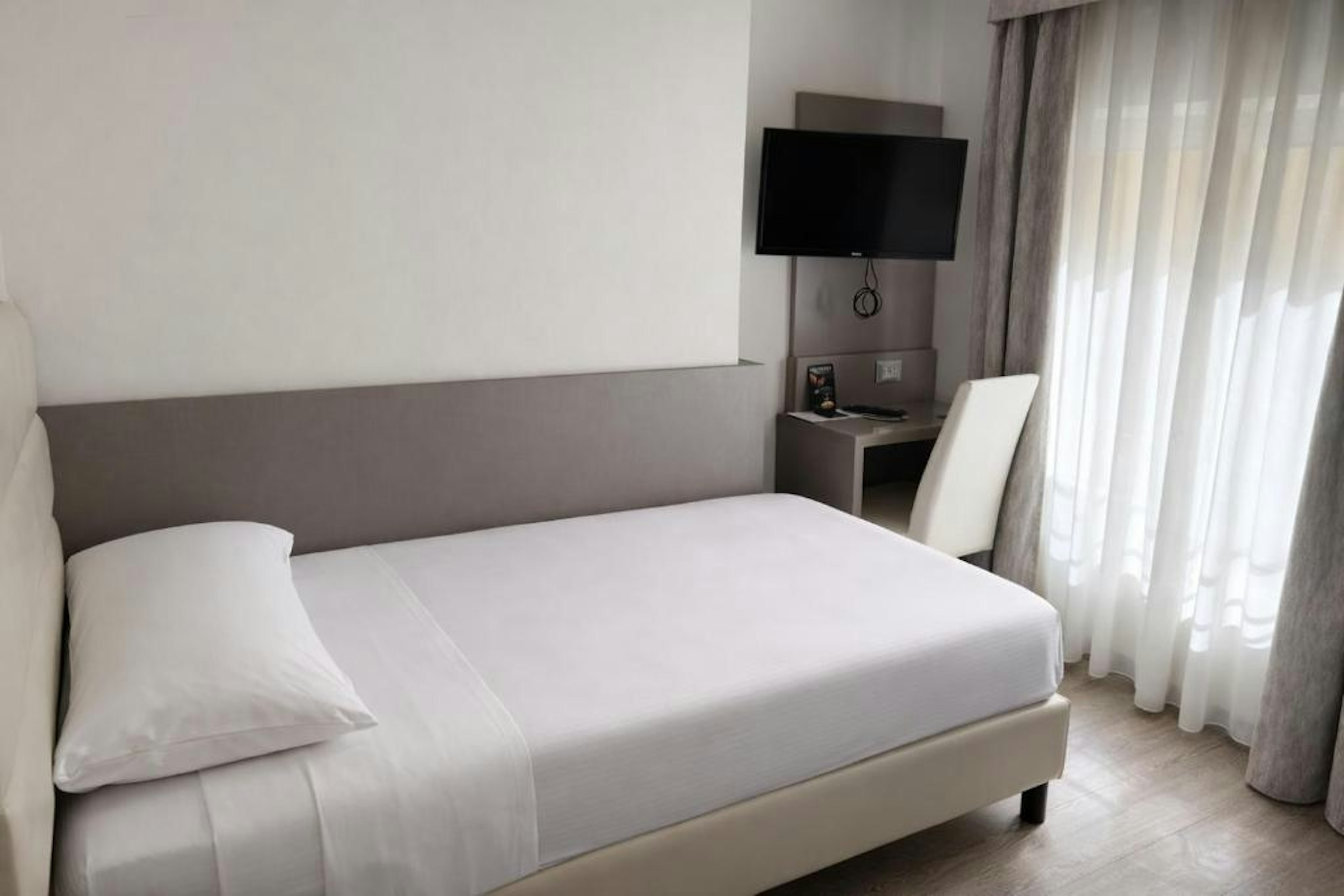 Hotel Principe Modena 33/63