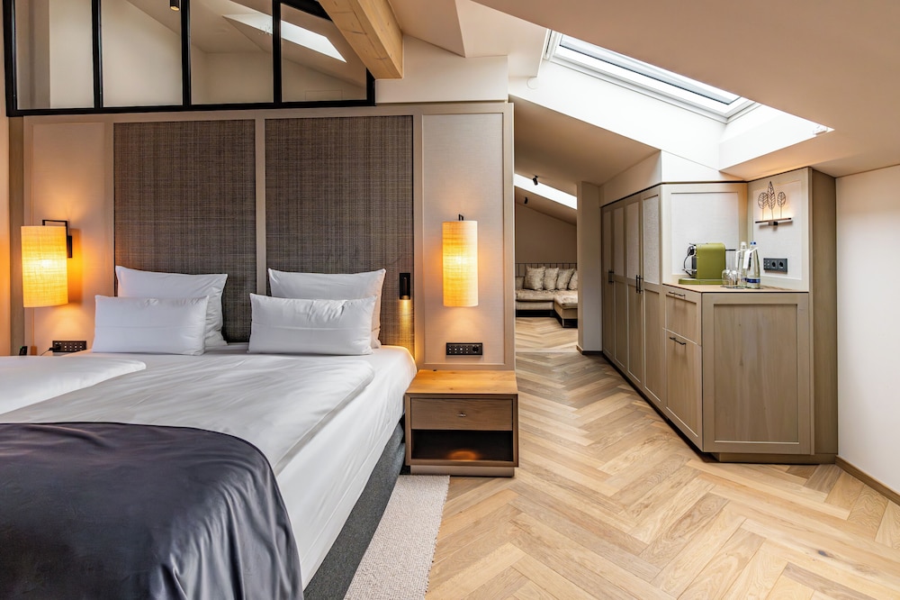 Maisonette, King Bed