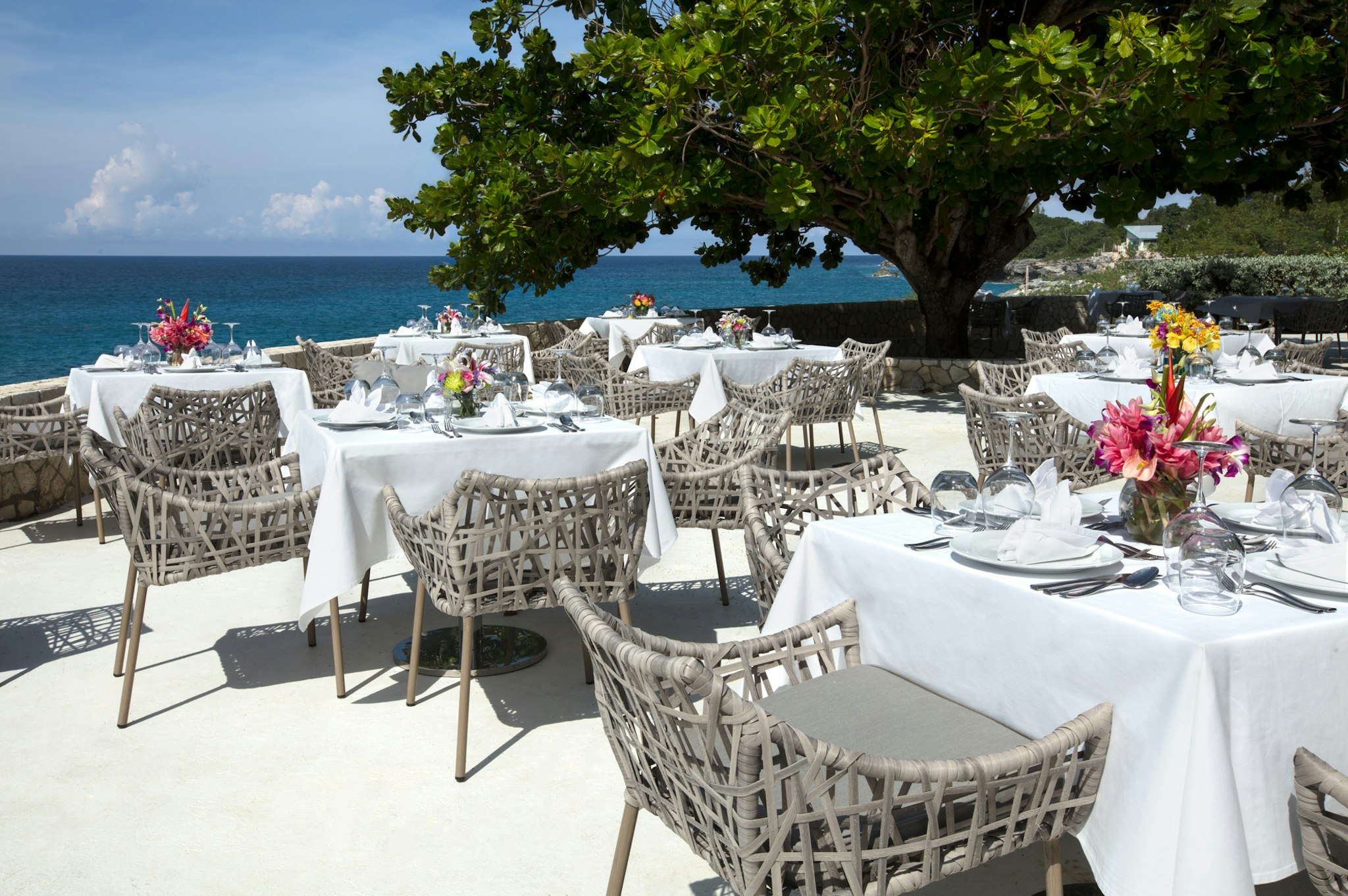 The Cliff Hotel 34/50
