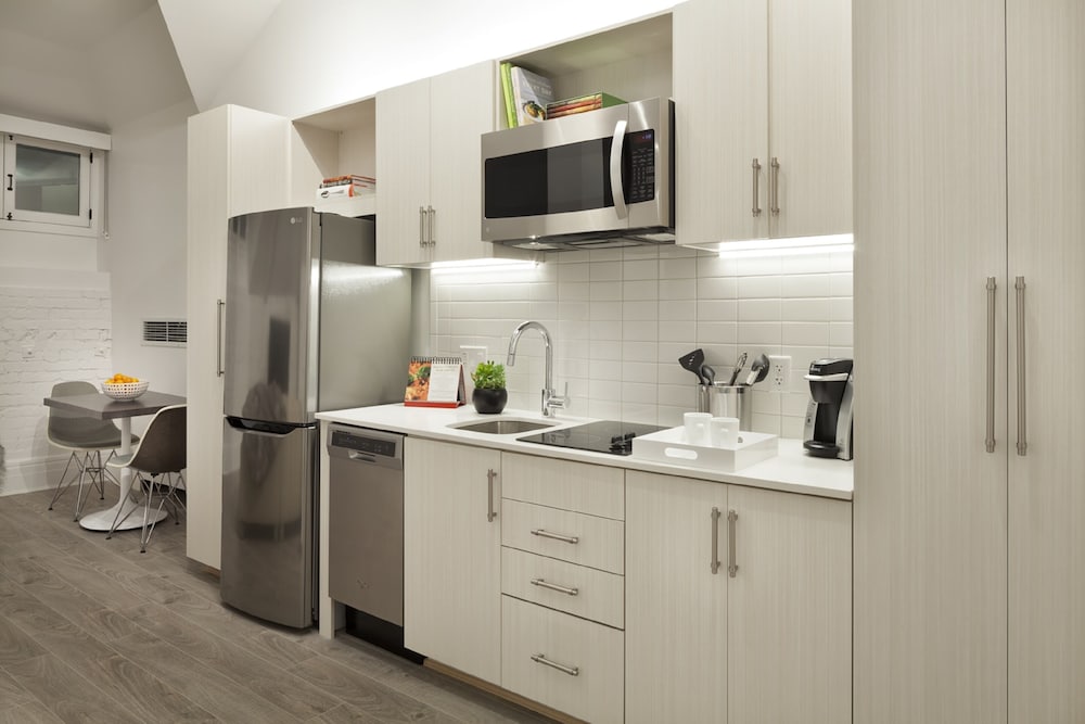 Placemakr Dupont Circle 62/64
