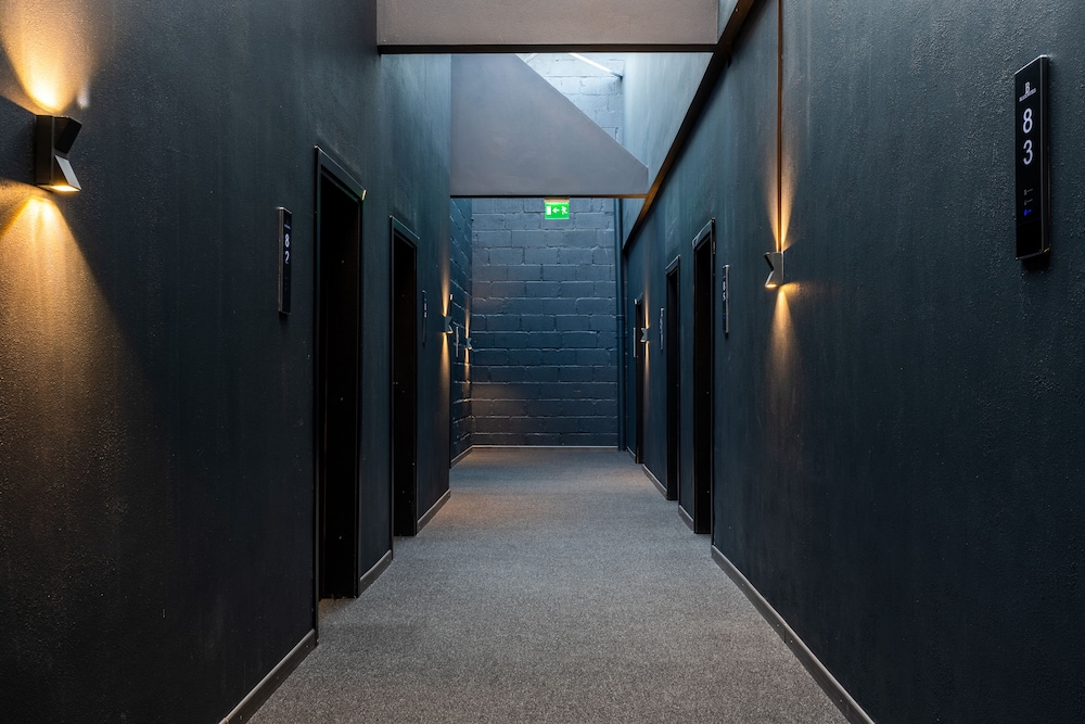 Black Hotel Cologne 11/32