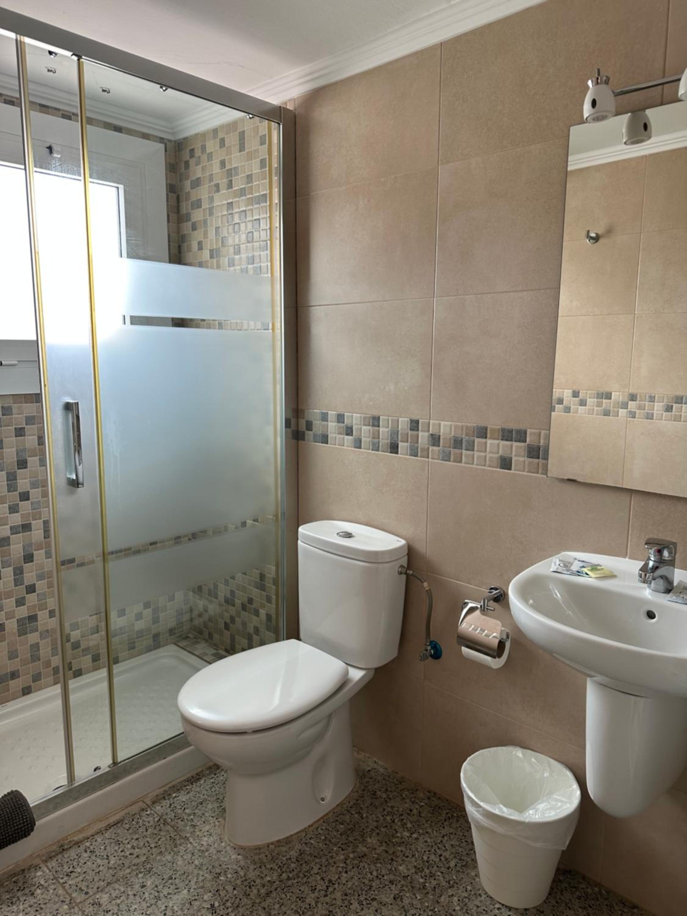L'illa Hotel 23/25