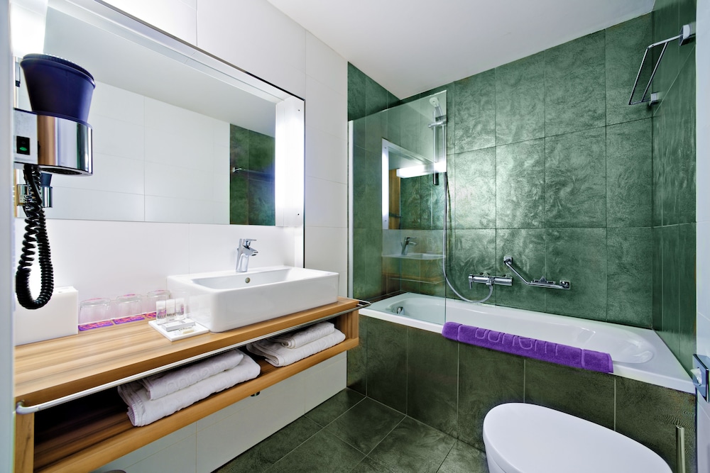 BOHEM ART HOTEL 22/59