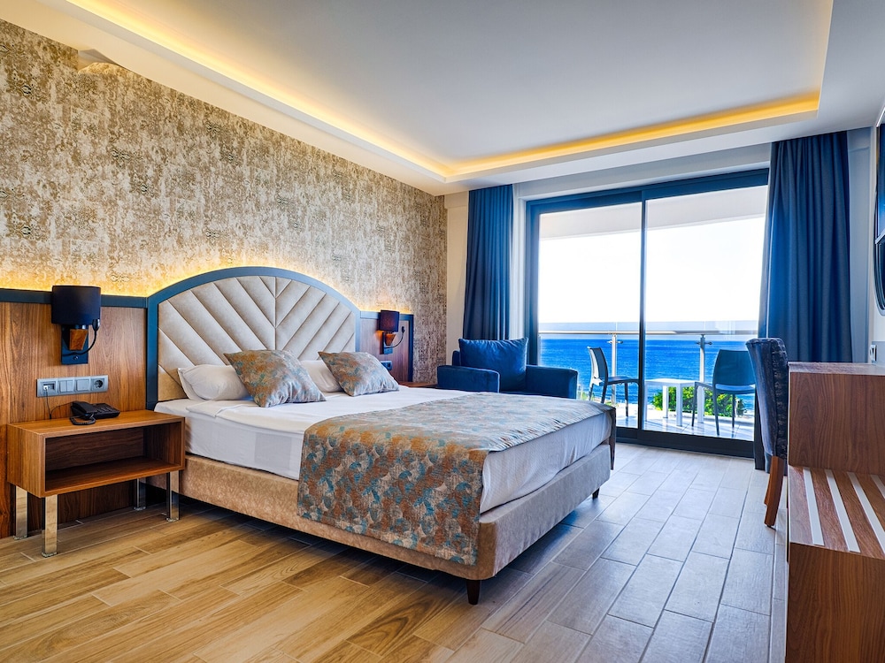 Grand Uysal Beach and Spa Hotel 16/50