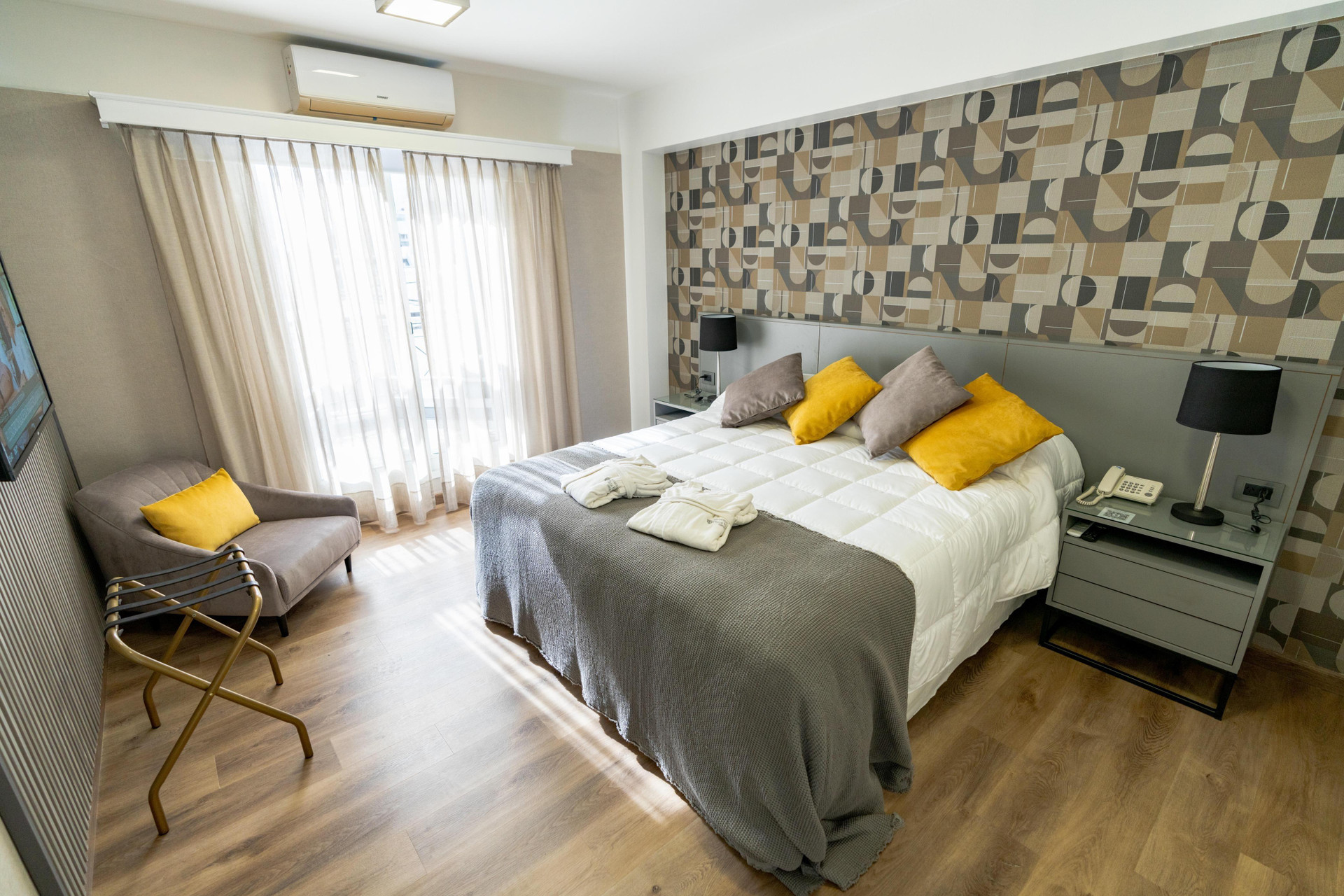Suite, Street View
