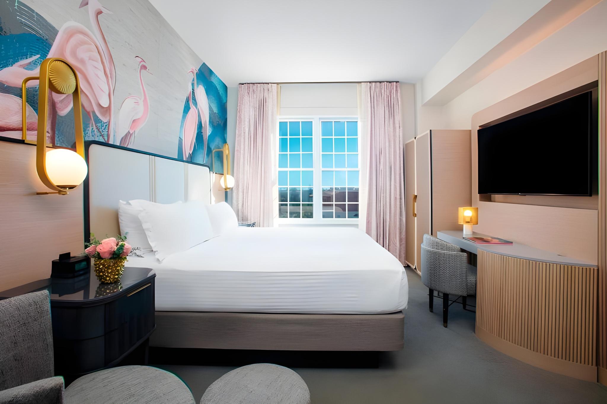 1 Bedroom, Suite, Bay Side
