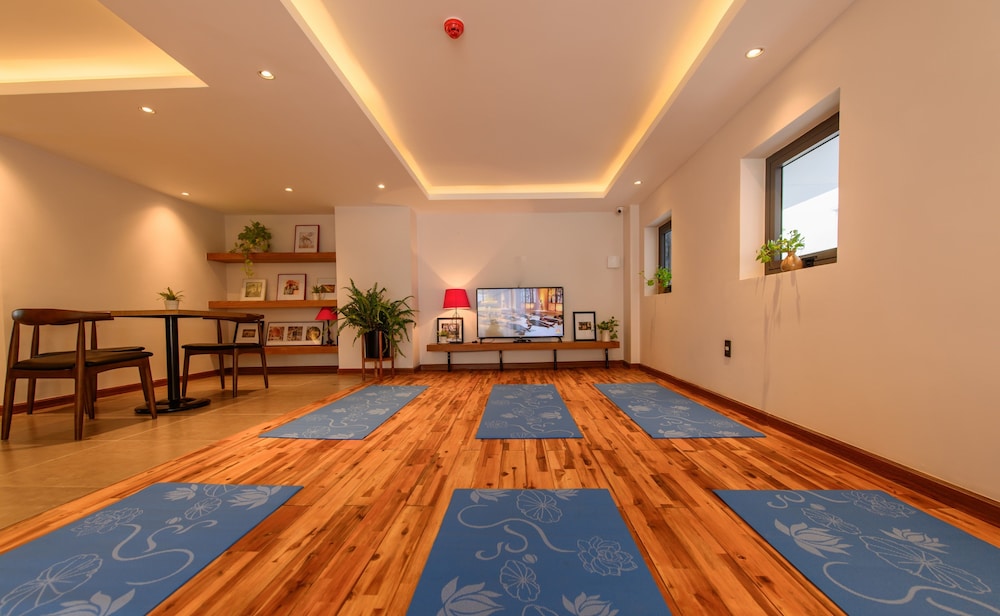 Mojzo Inn Boutique 32/50