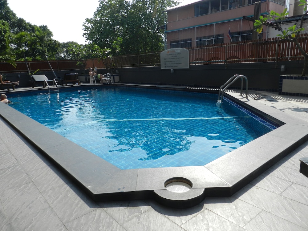 Nanatai Suites 9/50