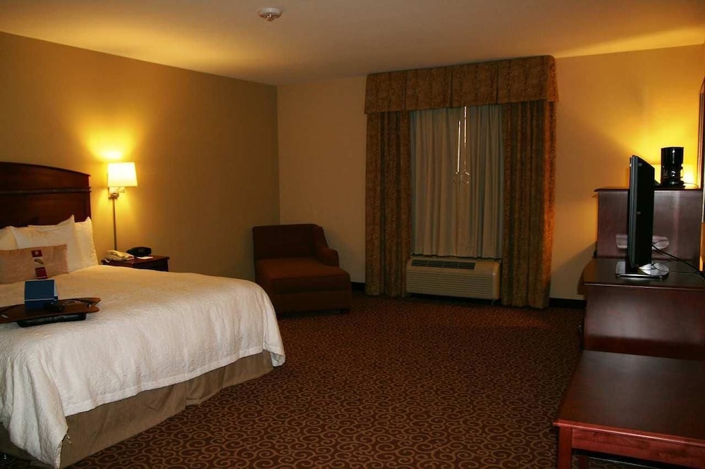 Hampton Inn Suites Oklahoma City South 17/39