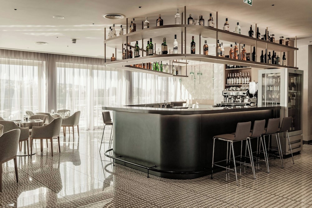 AC Hotel St. Julian's 30/40