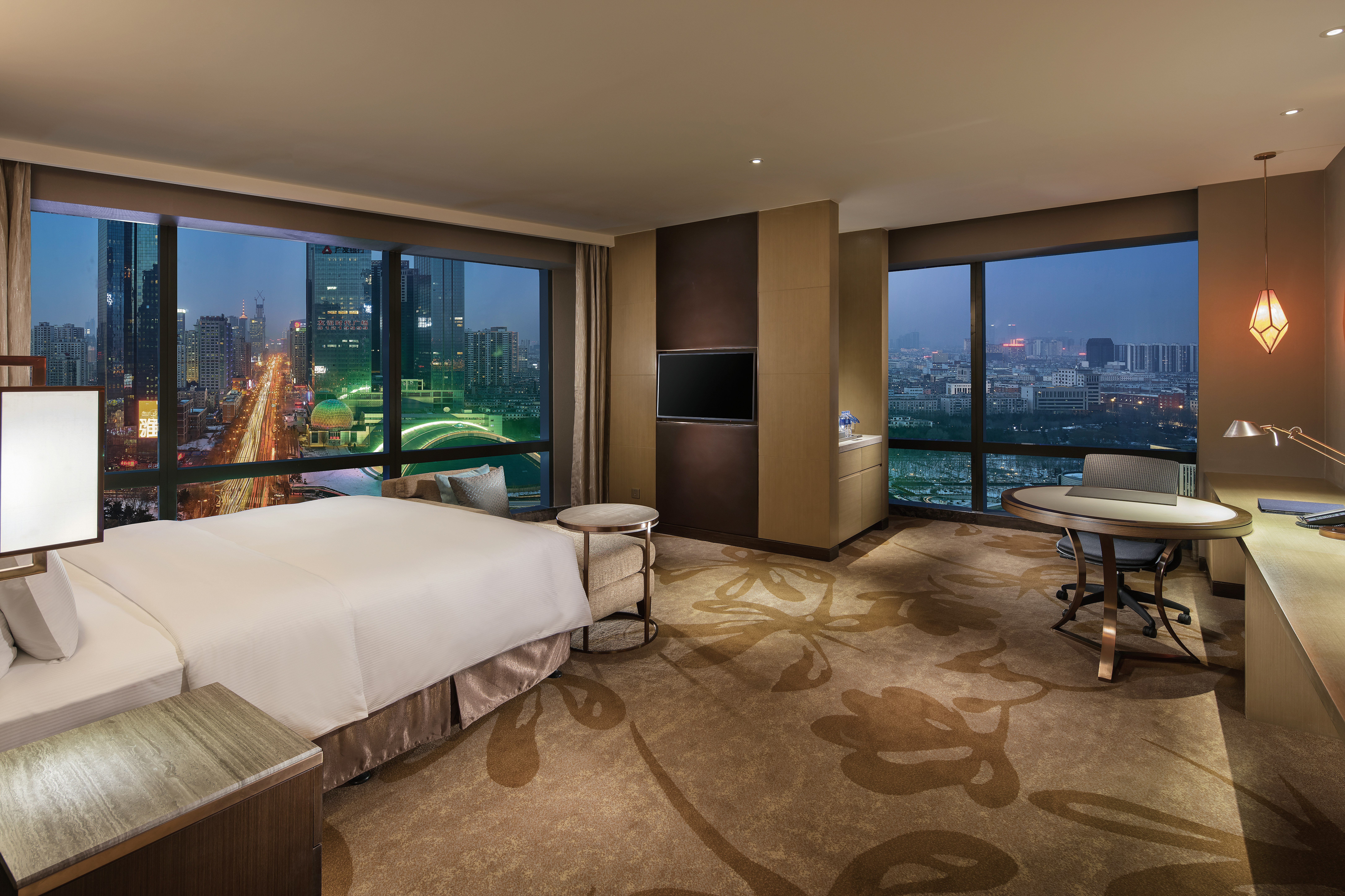 ROOM, KING BED, WITH VIEW