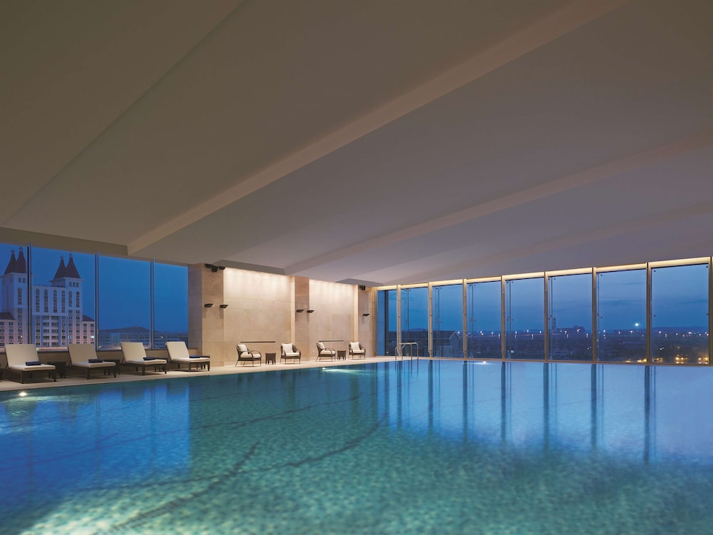 Shangri-La Manzhouli 38/39