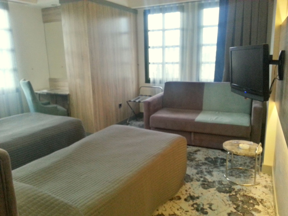 Hotel Marla 22/48
