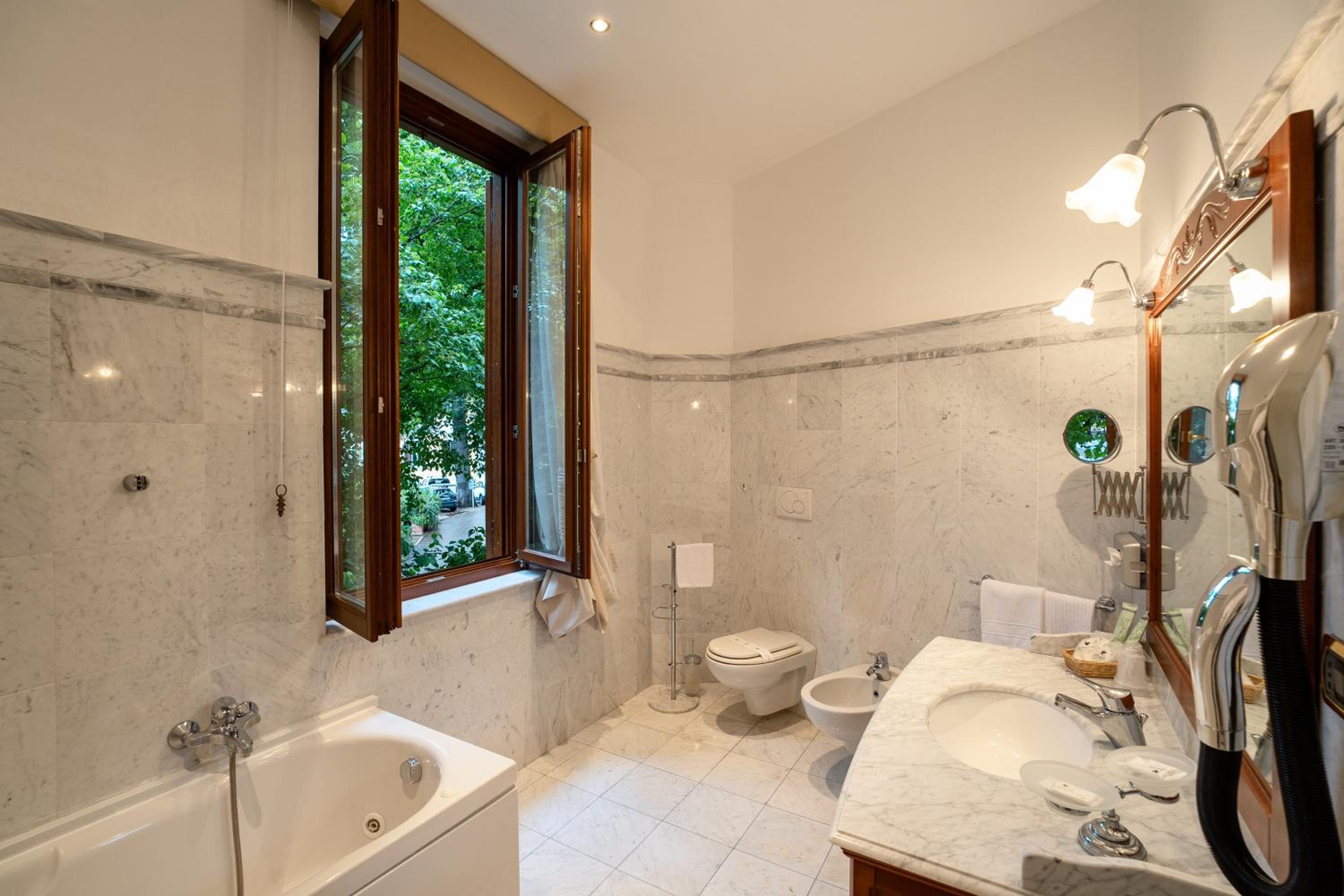 RELAIS LE FELCI HOTEL 53/55