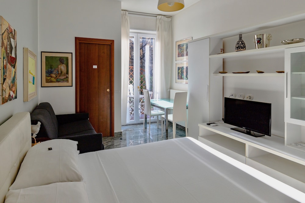 Aiello Suites Executive 15/29