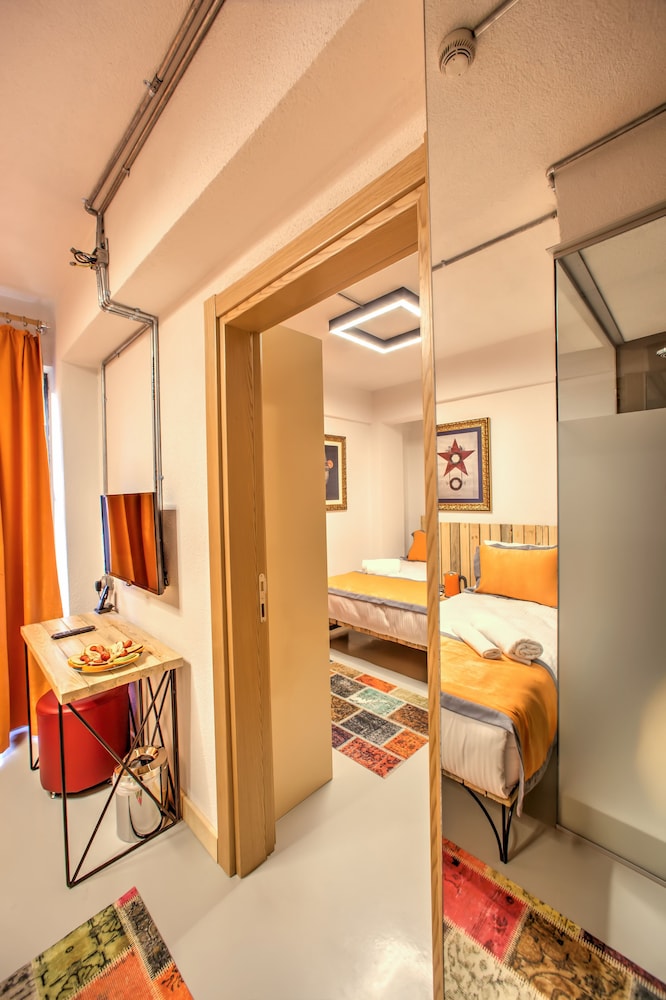 VAVIEN HOTEL 14/30