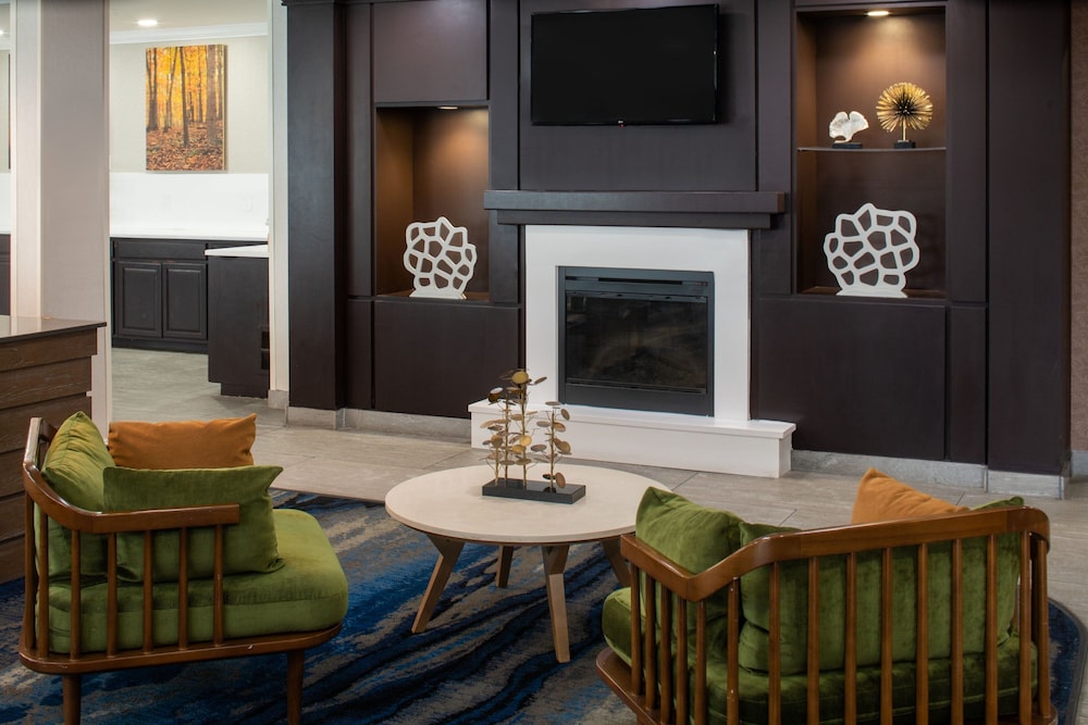 Fairfield Inn Suites By Marriott Gulfport 53/54