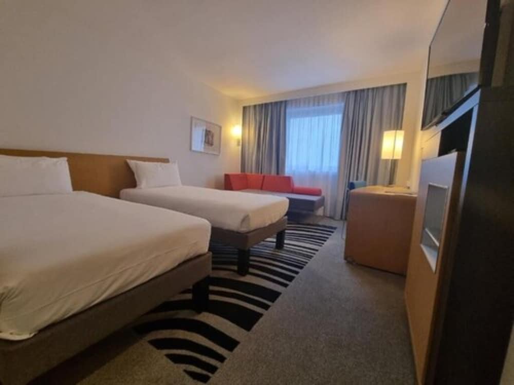 Novotel Marne la Vallee Noisy le Grand 16/75