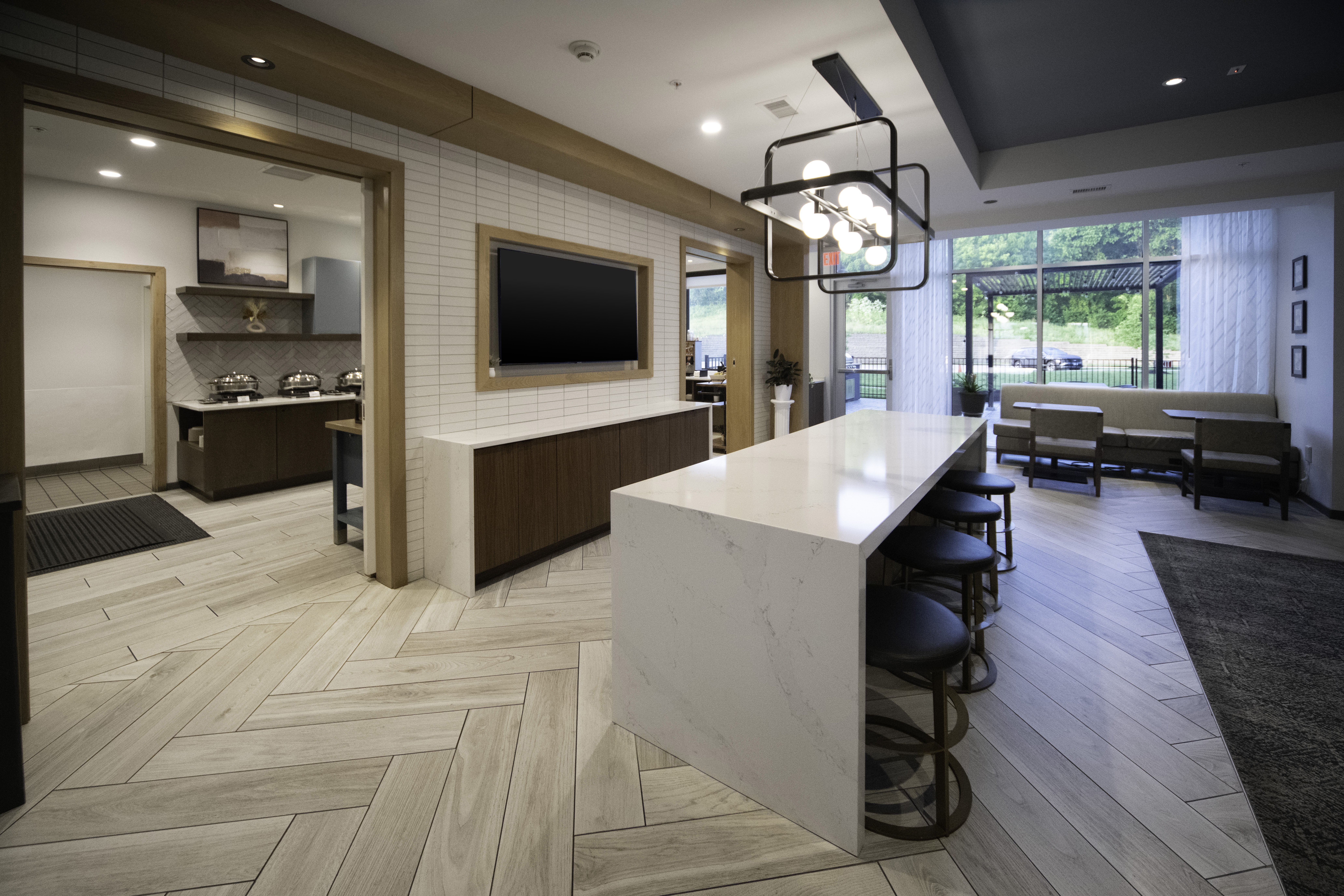 Staybridge Suites - Cincinnati East - Milford, an IHG Hotel 35/37