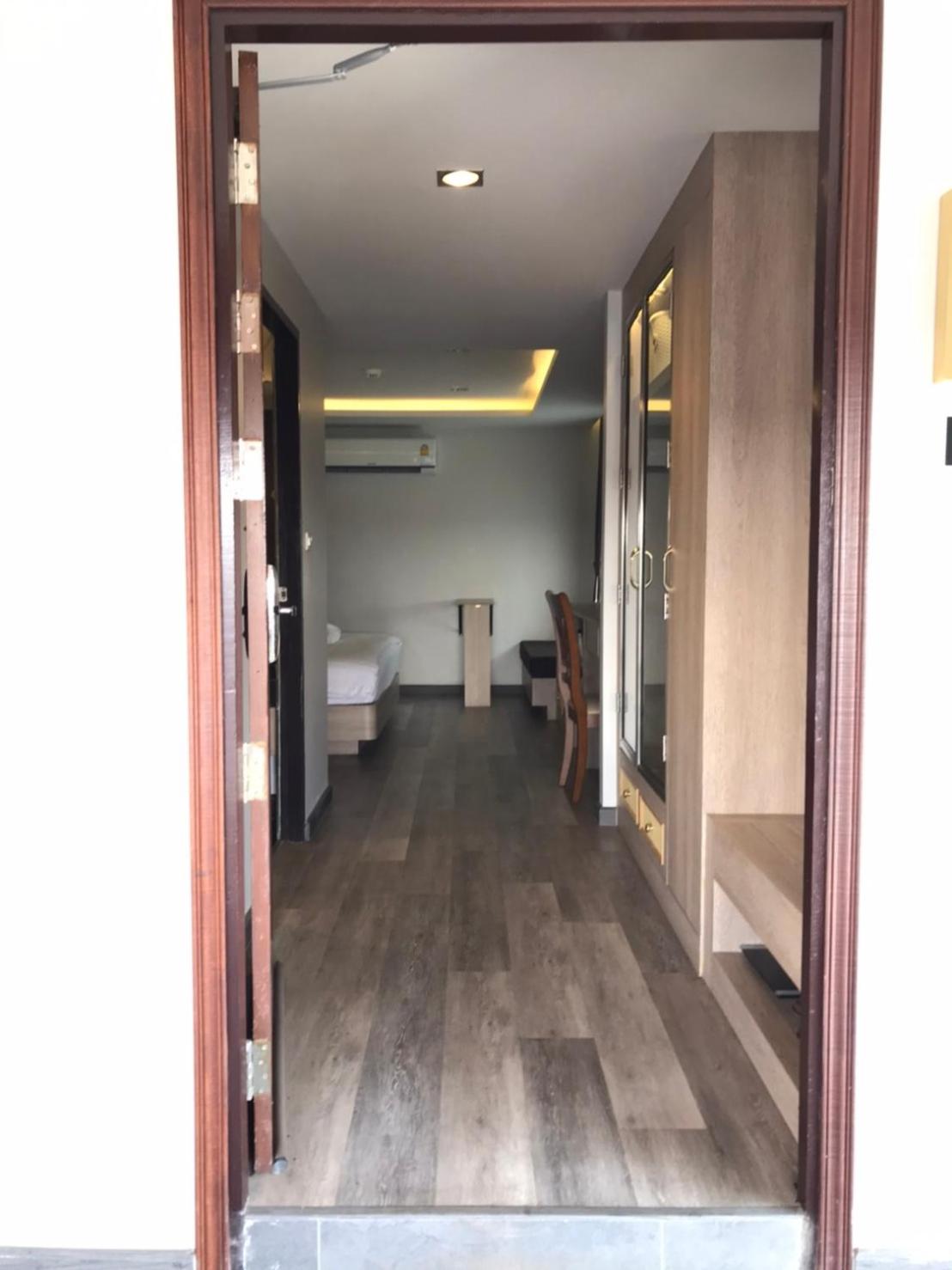Hotel De Sripoom -SHA Extra Plus 8/50