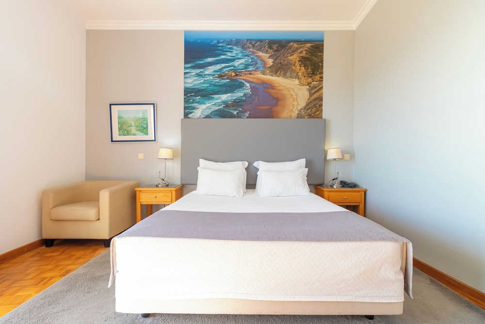STANDARD, DOUBLE OR TWIN BED