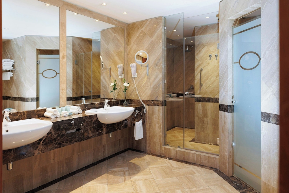 Le Meridien Santiago 48/50