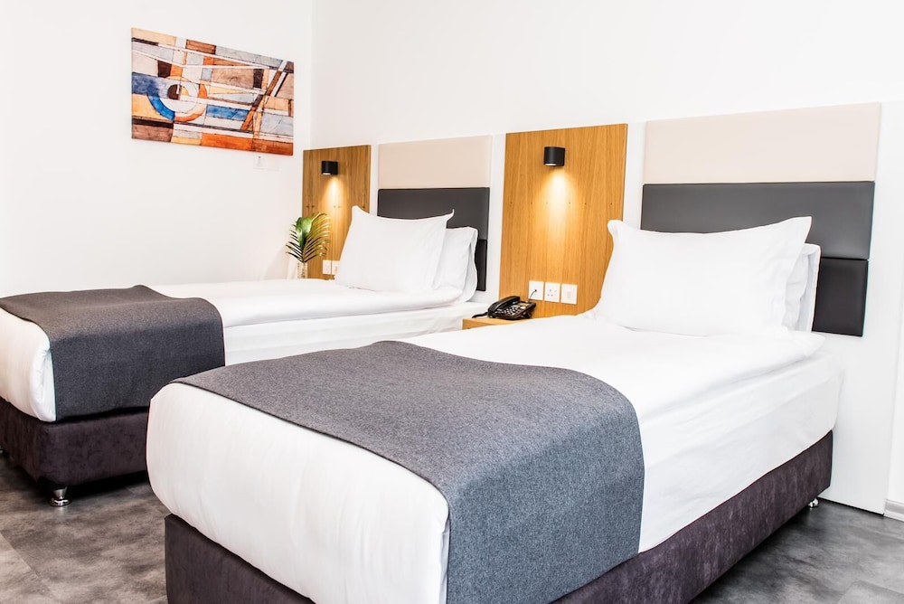 Ingate Hotel 18/50