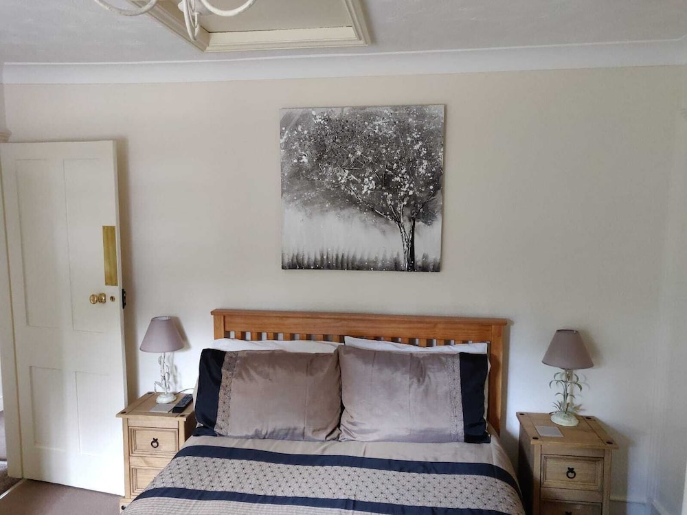 Whitehouse Guest House 9/50