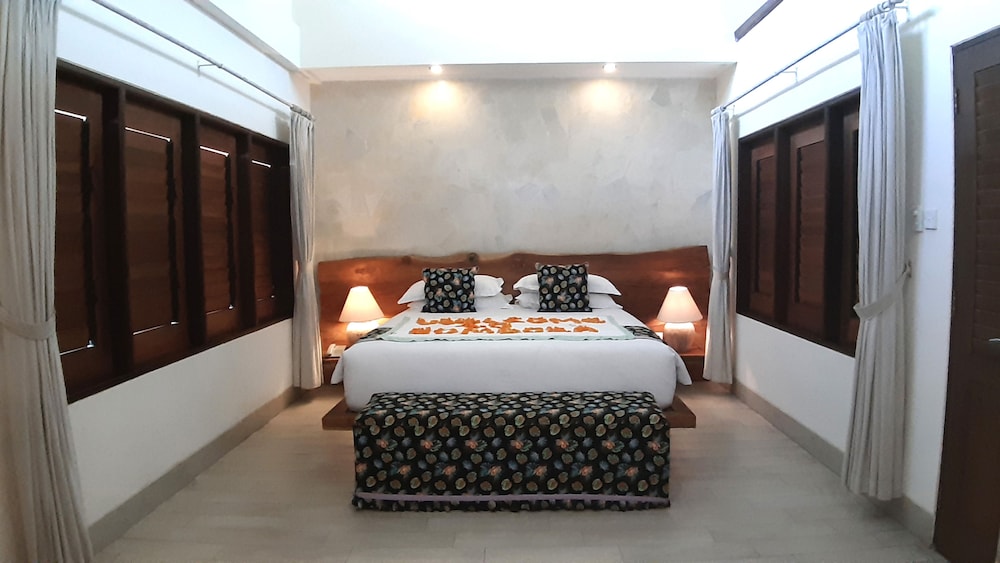 Bombora Medewi Wavelodge 19/66