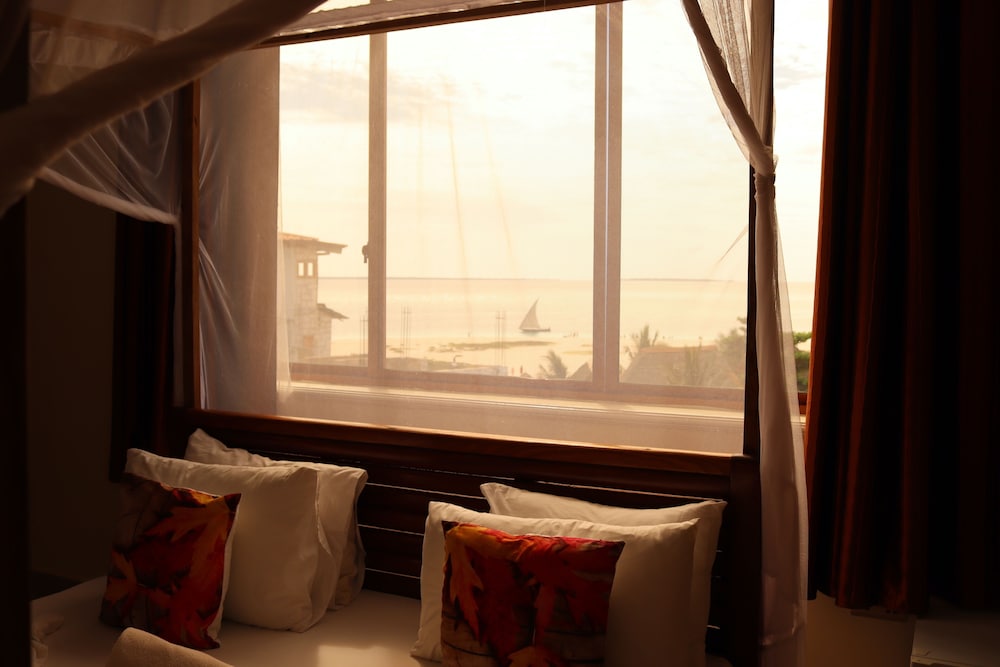 Mocco Beach Villa 40/78