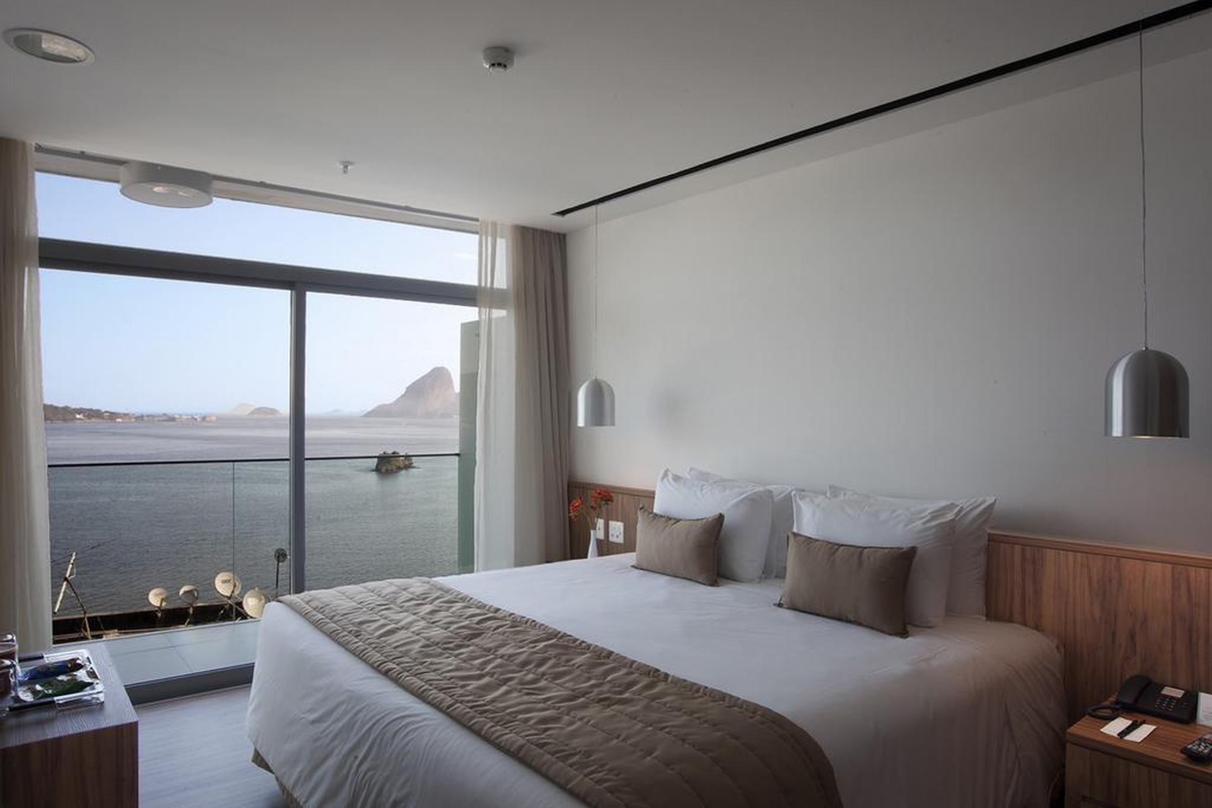 Room, Sea Front