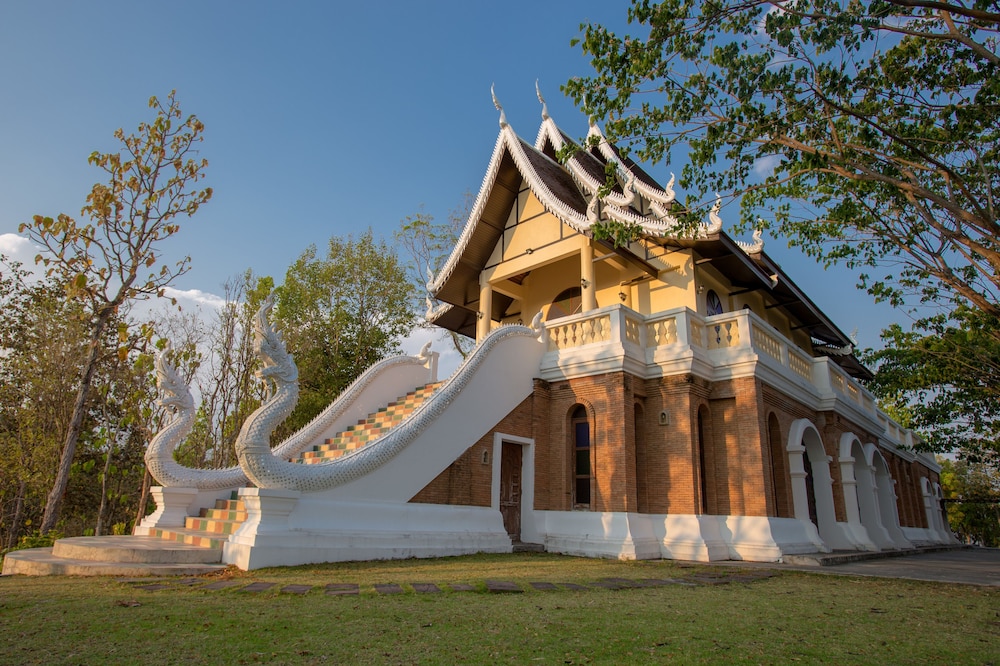 Jirung Health Village 9/78