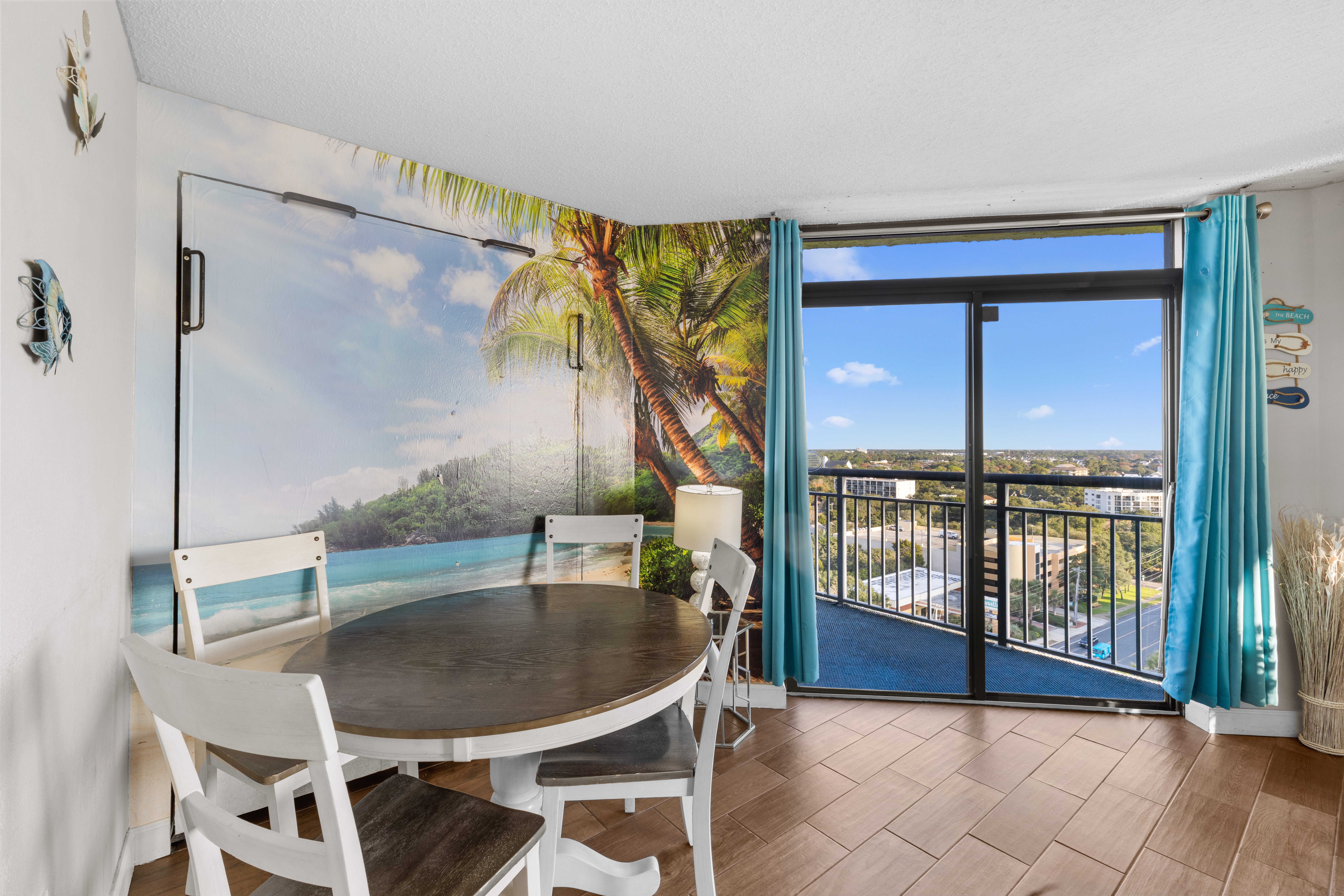 Monterey Bay Suites 34/81