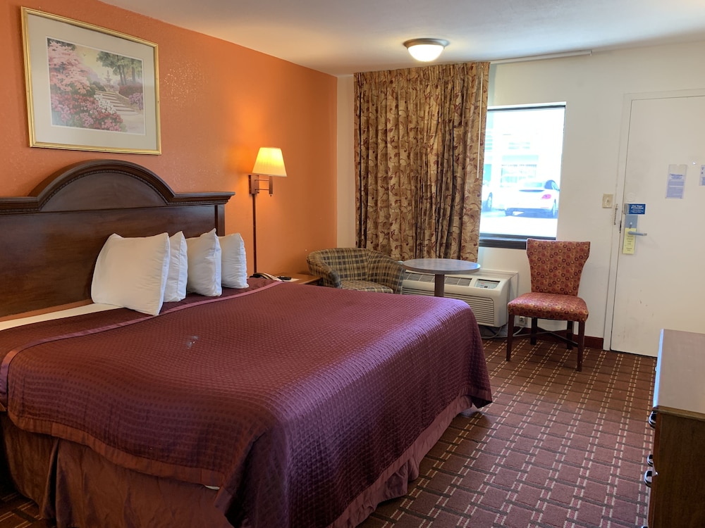 Regency Inn 14/49