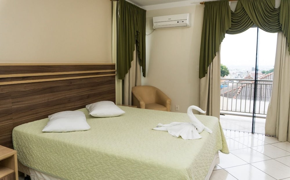 HOTEL HARBOR BARONI GUARAPUAVA 20/51