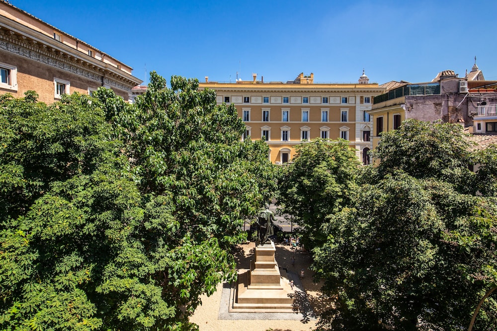 Your Suite Rome 44/50