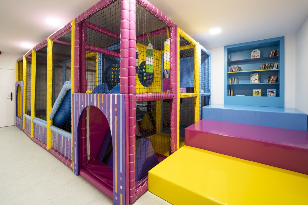 Family Apartments by Astoria Hotel & Medical Spa 32/50