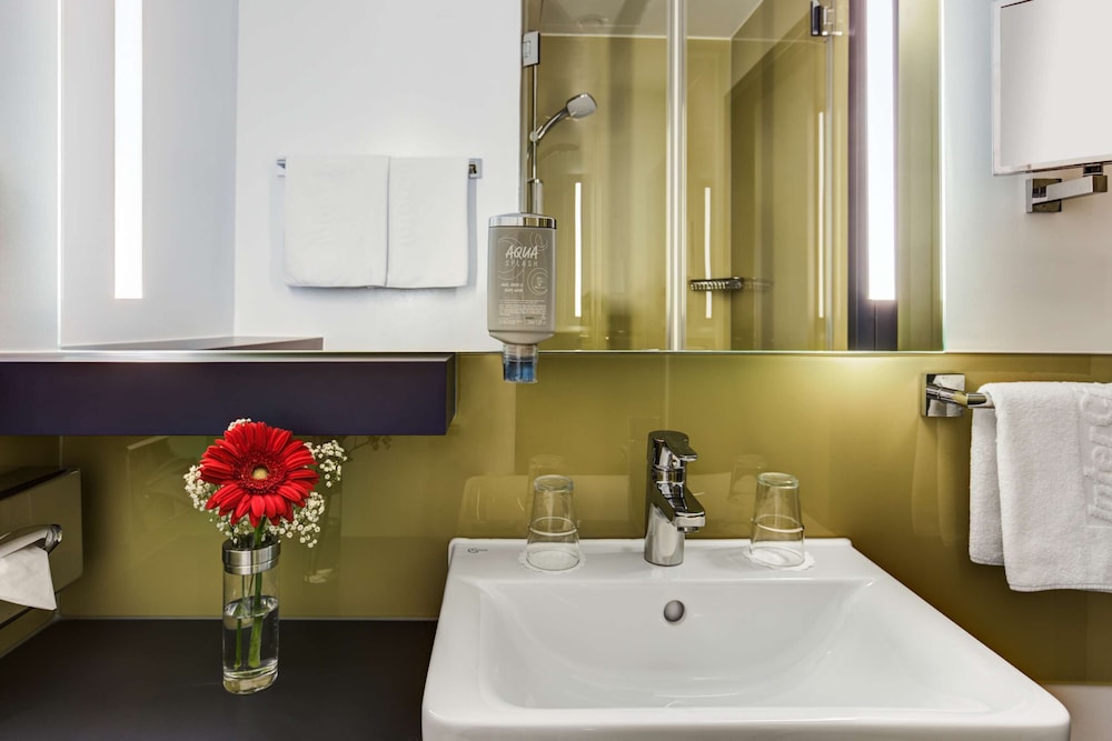 INTERCITY HOTEL FRANKFURT AIRPORT 60/61