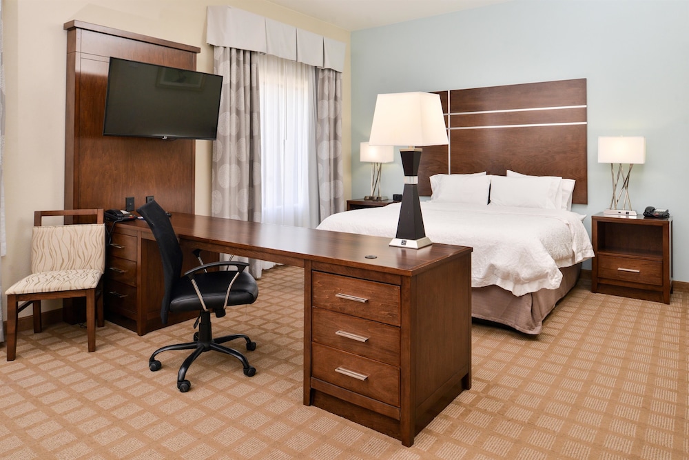 Hampton Inn & Suites Hutto Austin 44/48