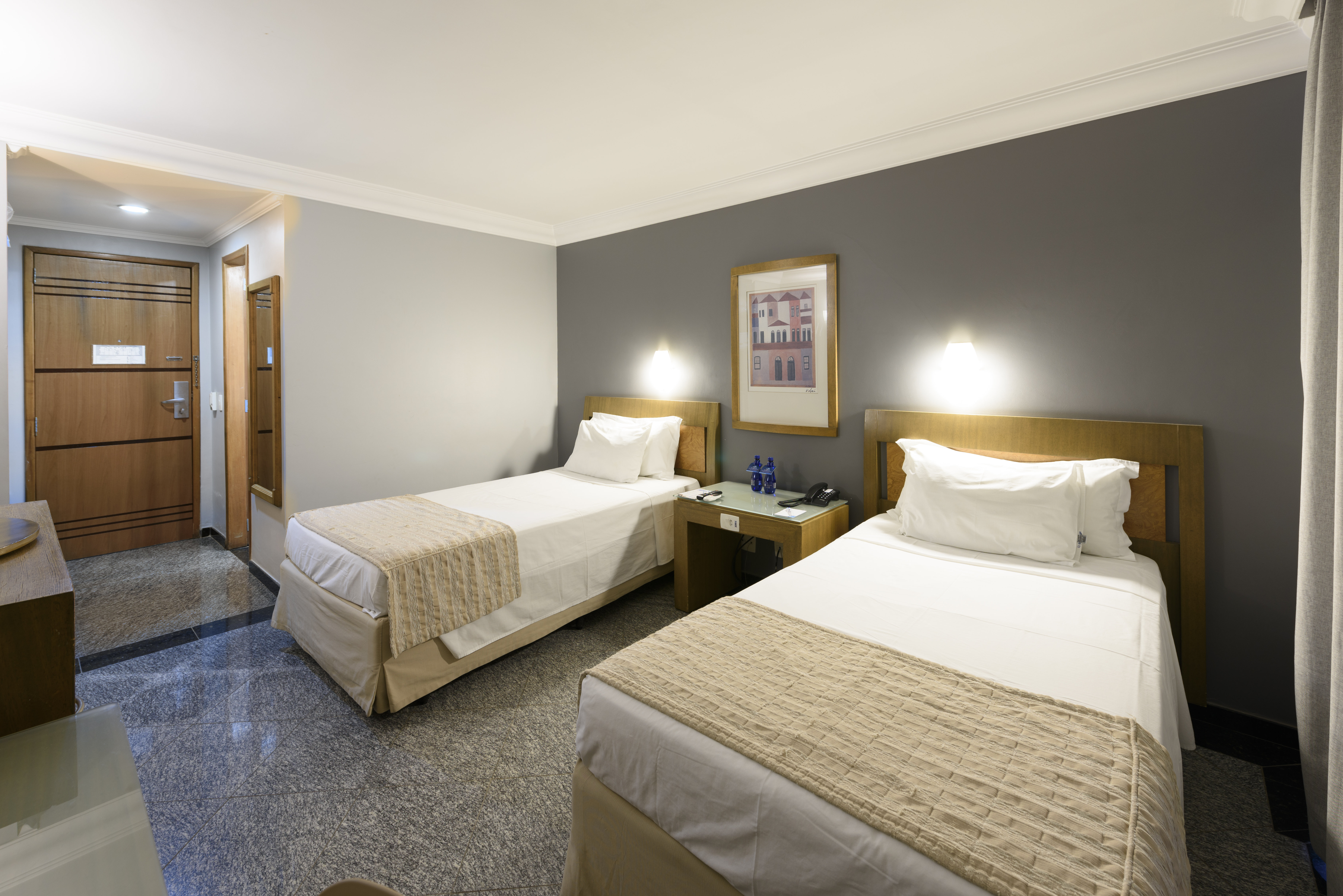 Luxury, Twin Beds
