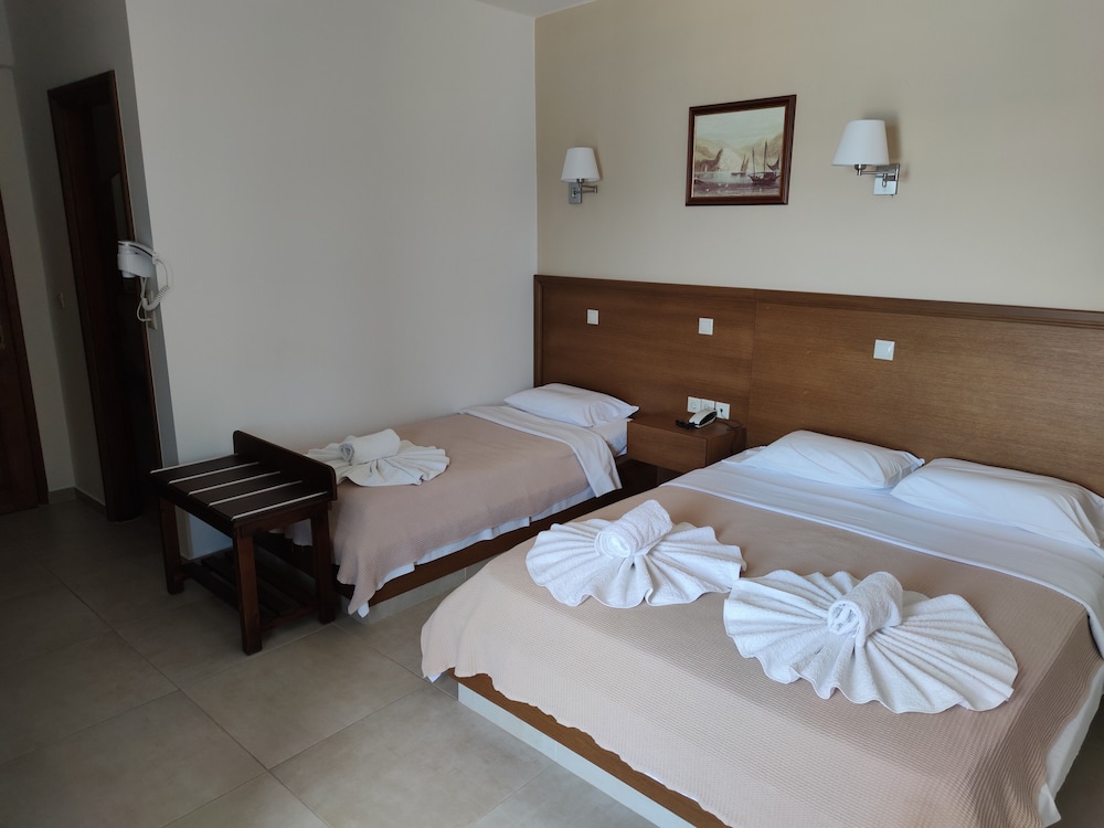 Filoxenia Hotel 15/50